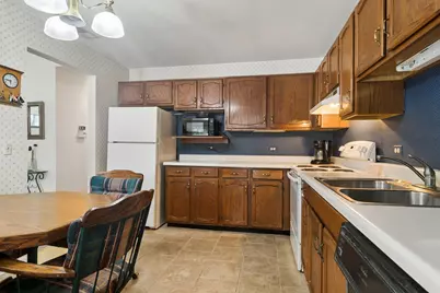 708 Newgate Lane #B, Prospect Heights, IL 60070 - Photo 9