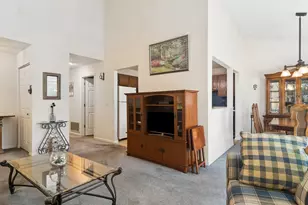 708 Newgate Ln, Prospect Heights, IL 60070 - Photo 5