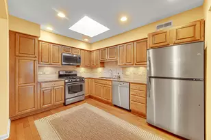 730 Creekside Dr, Mount Prospect, IL 60056 - Photo 7