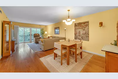 730 Creekside Drive #503, Mount Prospect, IL 60056 - Photo 3