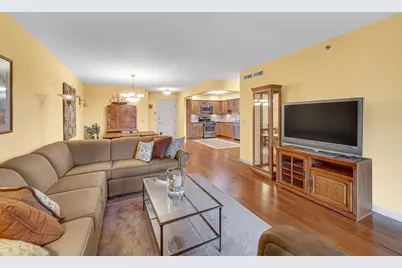 730 Creekside Drive #503, Mount Prospect, IL 60056 - Photo 5
