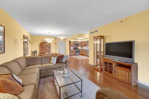 730 Creekside Dr, Mount Prospect, IL 60056 - Photo 5
