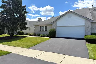 8821 Bluebird Dr, Tinley Park, IL 60487 - Photo 1