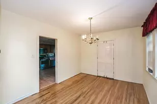 229 East Ave, Park Ridge, IL 60068 - Photo 7