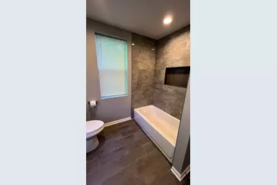[Address not provided], Chicago, IL 60628 - Photo 9