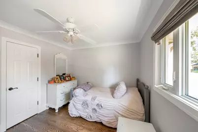 1960 Milton Avenue, Northbrook, IL 60062 - Photo 21