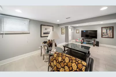 1960 Milton Avenue, Northbrook, IL 60062 - Photo 33