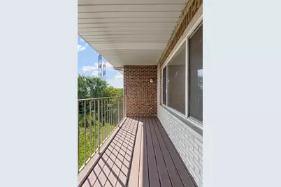881 N Swift Road #306, Addison, IL 60101 - Photo 17