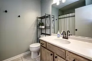 1911 SW Cinnamon Ct, Joliet, IL 60435 - Photo 13