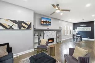 8020 S Muskegon Ave, Chicago, IL 60617 - Photo 5