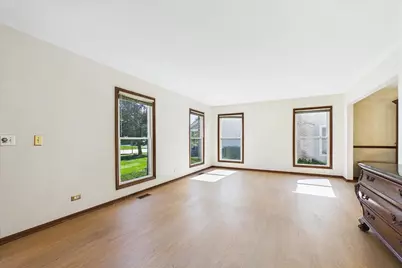 124 Corsaire Lane, Schaumburg, IL 60173 - Photo 7