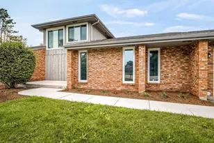 6022 Fireside Dr, Rockford, IL 61114 - Photo 1