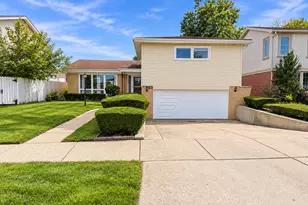 7847 Maple St, Morton Grove, IL 60053 - Photo 1