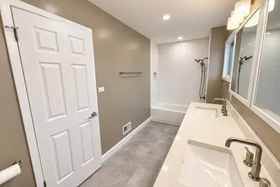 7847 Maple Street, Morton Grove, IL 60053 - Photo 7