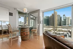 123 S Green St, Chicago, IL 60607 - Photo 13