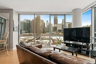 123 S Green St, Chicago, IL 60607 - Photo 3