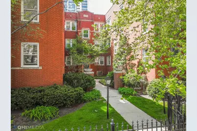 731 W Bittersweet Place #2S, Chicago, IL 60613 - Photo 1