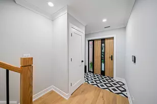 932 N Trumbull Ave, Chicago, IL 60651 - Photo 3