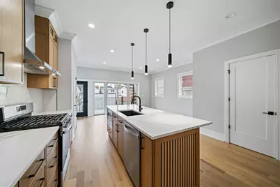 932 N Trumbull Avenue, Chicago, IL 60651 - Photo 9