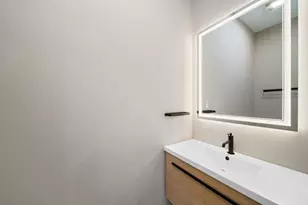 932 N Trumbull Ave, Chicago, IL 60651 - Photo 13