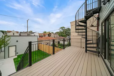 932 N Trumbull Avenue, Chicago, IL 60651 - Photo 31