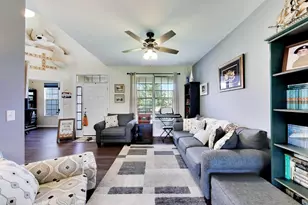 242 Bedford Ln, Volo, IL 60073 - Photo 7
