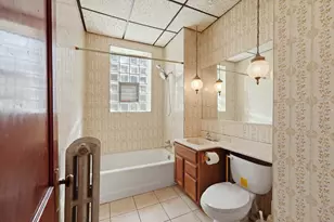 5323 W 24th Pl, Cicero, IL 60804 - Photo 9