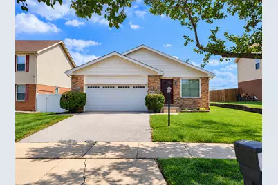 16621 Lockridge Avenue, Oak Forest, IL 60452 - Photo 1