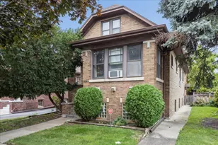 8010 44th St, Lyons, IL 60534 - Photo 1