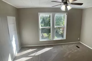 317 W Delaware St, Dwight, IL 60420 - Photo 17
