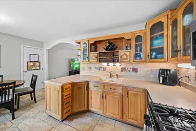 680 N Constitution Drive, Aurora, IL 60506 - Photo 7