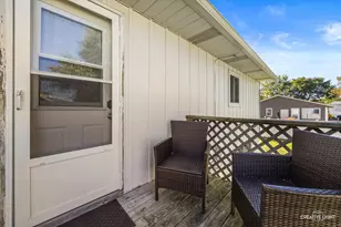 680 N Constitution Dr, Aurora, IL 60506 - Photo 23