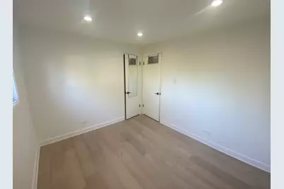 9105 Oleander Avenue, Morton Grove, IL 60053 - Photo 15