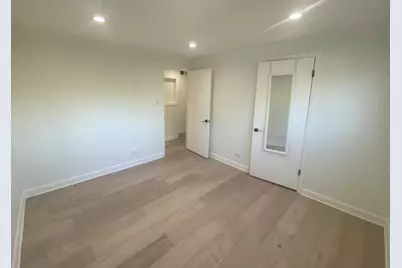 9105 Oleander Avenue, Morton Grove, IL 60053 - Photo 13