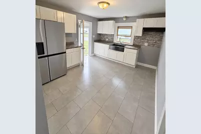 2319 170th Street, Hazel Crest, IL 60429 - Photo 5