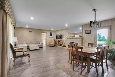 3255 E 12th Road, Ottawa, IL 61350 - Photo 5
