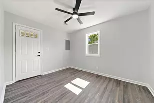 1205 Ave K, Sterling, IL 61081 - Photo 3
