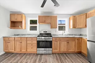 1205 Ave K, Sterling, IL 61081 - Photo 5