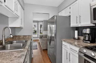 1554 N Dartmoor Ave, Palatine, IL 60067 - Photo 7