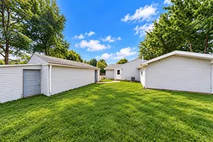 7517 Mildred Rd, Machesney Park, IL 61115 - Photo 13