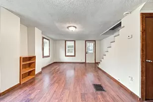 408 8th Ave, Sterling, IL 61081 - Photo 5
