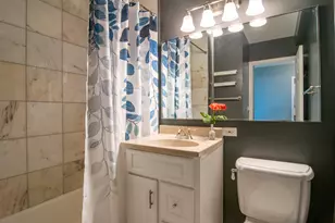 4250 N Marine Dr, Chicago, IL 60613 - Photo 11