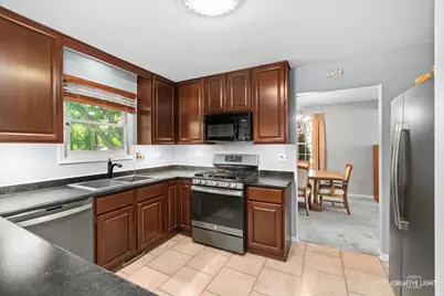2634 Boxwood Drive, Elgin, IL 60124 - Photo 7