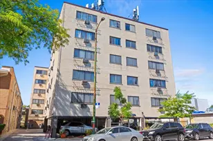 7540 N Ridge Blvd, Chicago, IL 60645 - Photo 1