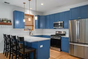 3417 N Bosworth St, Chicago, IL 60657 - Photo 9