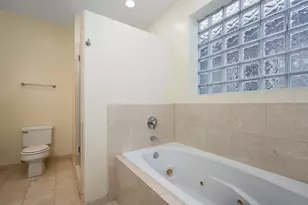 3417 N Bosworth St, Chicago, IL 60657 - Photo 13