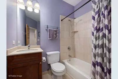 3417 N Bosworth Street #2, Chicago, IL 60657 - Photo 15
