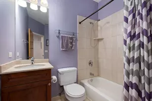 3417 N Bosworth St, Chicago, IL 60657 - Photo 15