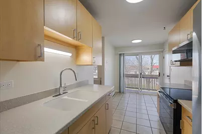 701 S Elmhurst Road #H, Des Plaines, IL 60016 - Photo 7