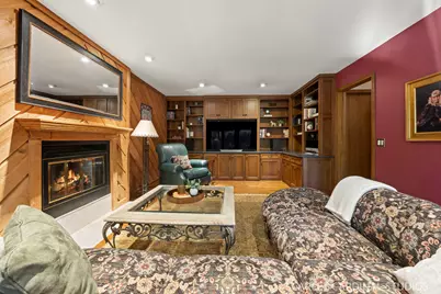 1750 Hickory Lane, Wheaton, IL 60187 - Photo 15